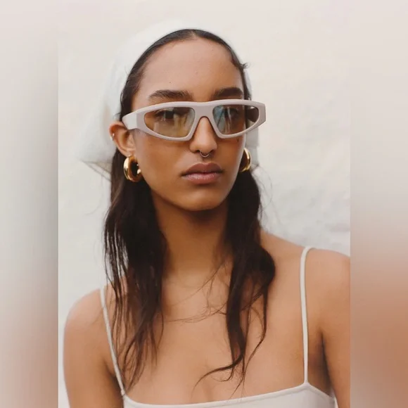 ✨SALE✨ Mango Acetate frame sunglasses ✨SALE✨ Square metallic frame sunglasses - Women | MANGO USA main image 4
